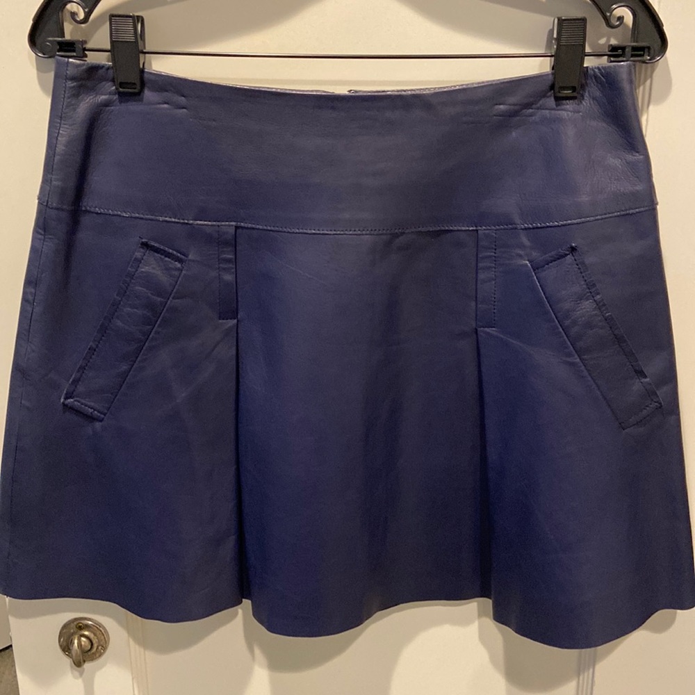 VINCE lamb skin leather skirt, purple, size 6